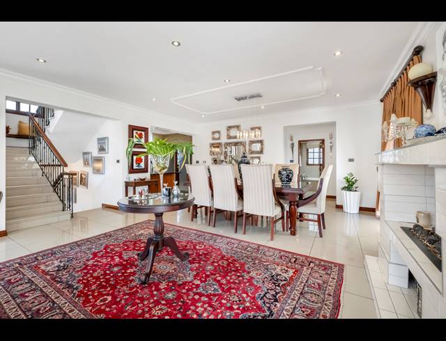 4 BEDROOM HOUSE FOR SALE IN HYDE PARK